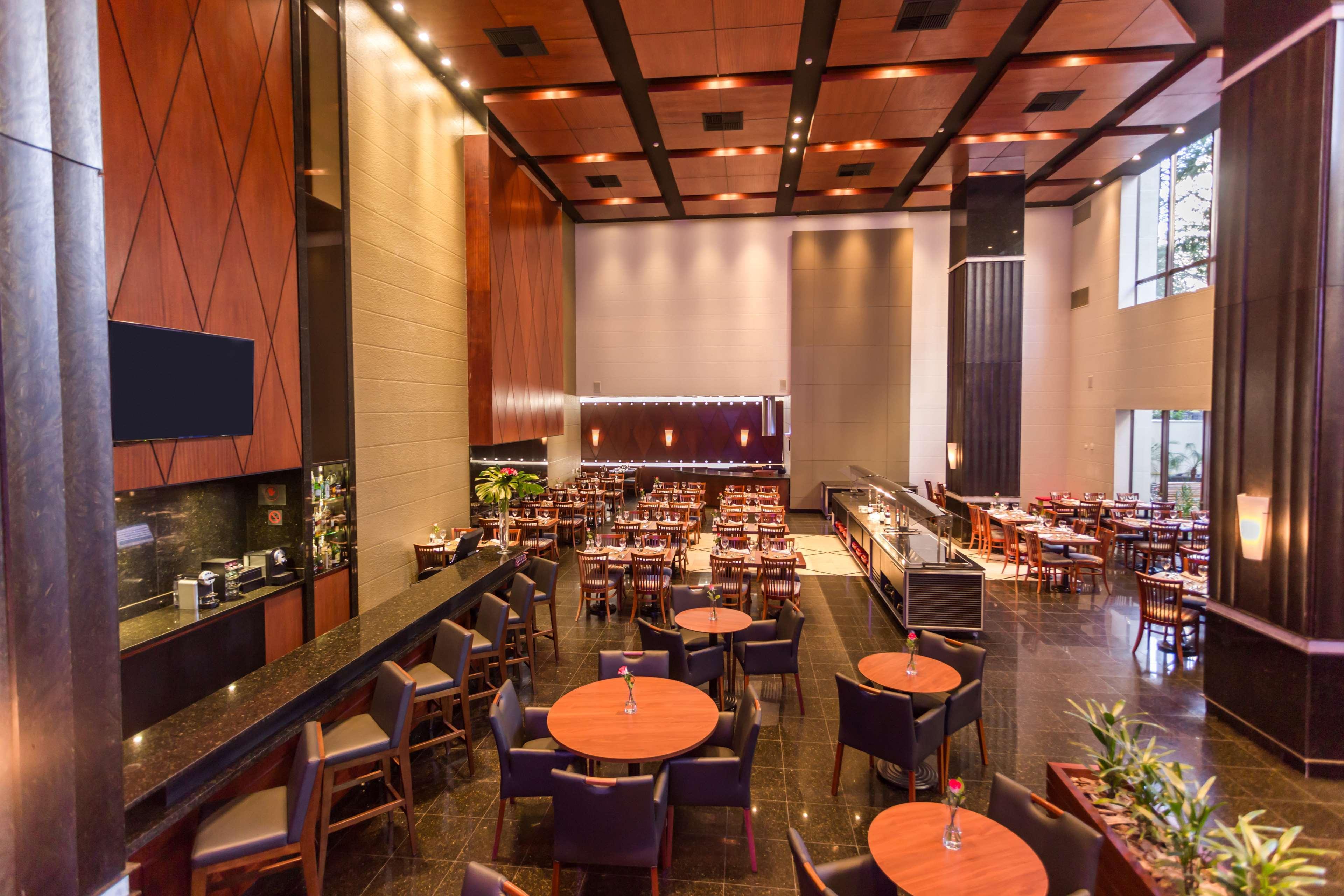 ラディソン ホテル クリチバ エクステリア 写真 The interior of the restaurant