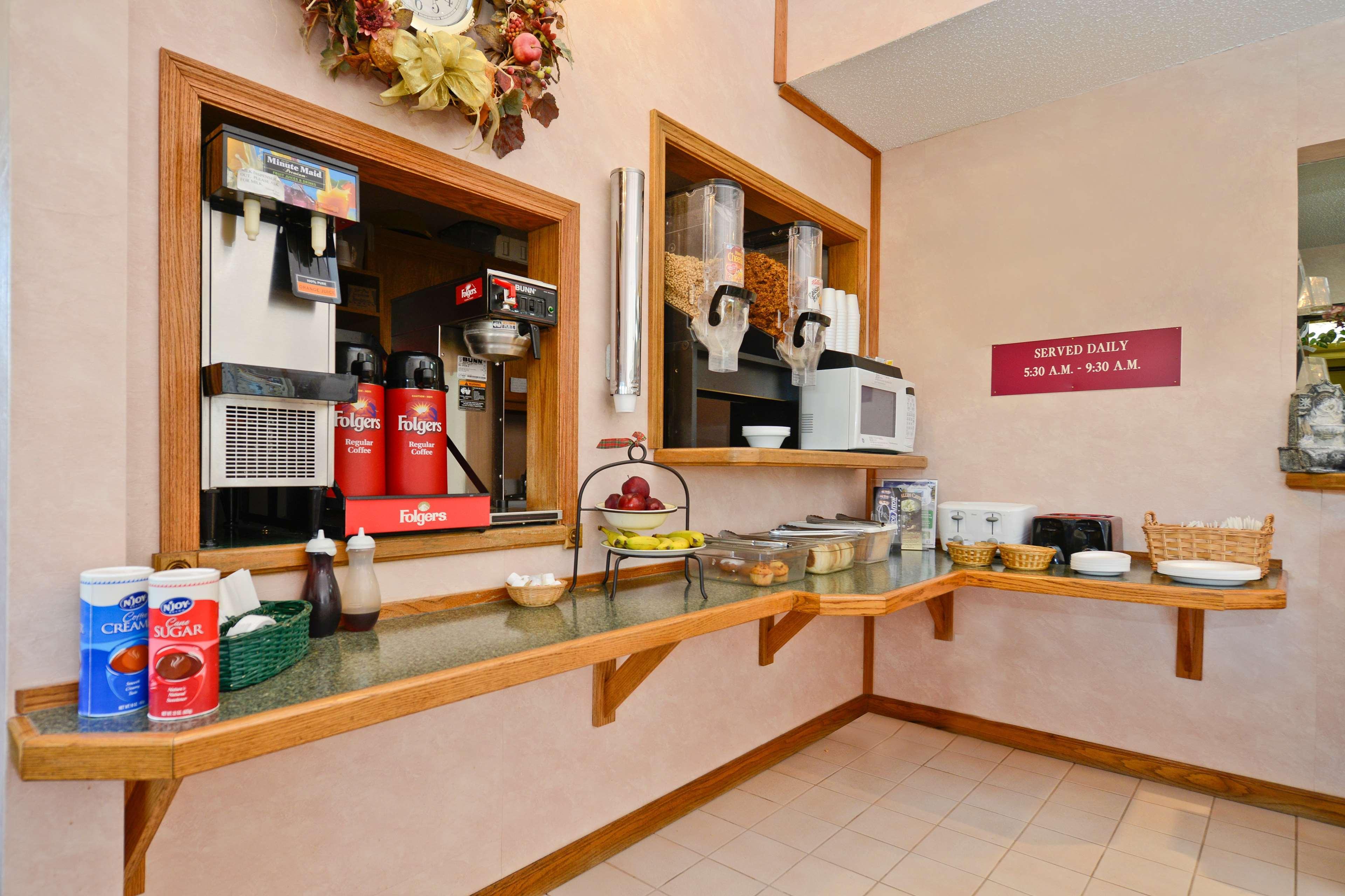 ラディソン ホテル クリチバ エクステリア 写真 A coffee bar at a hotel