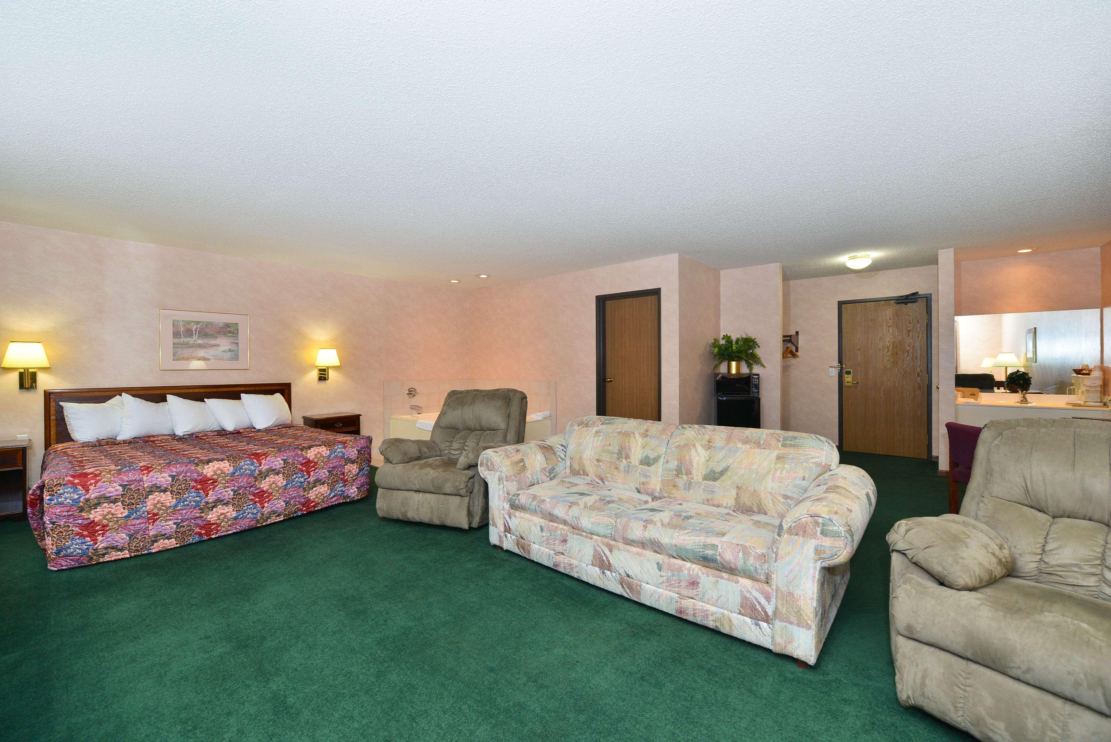 ラディソン ホテル クリチバ エクステリア 写真 A typical room at the motel