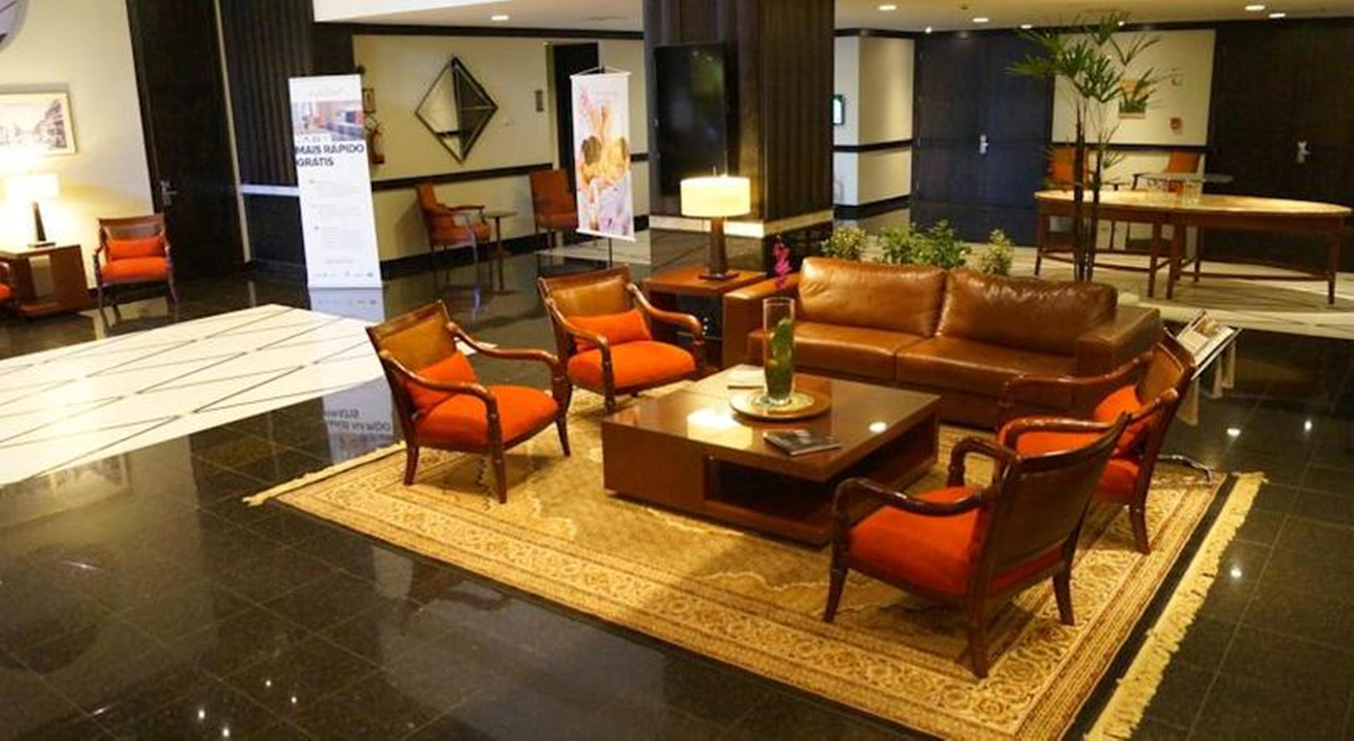 ラディソン ホテル クリチバ エクステリア 写真 The lobby of the hotel